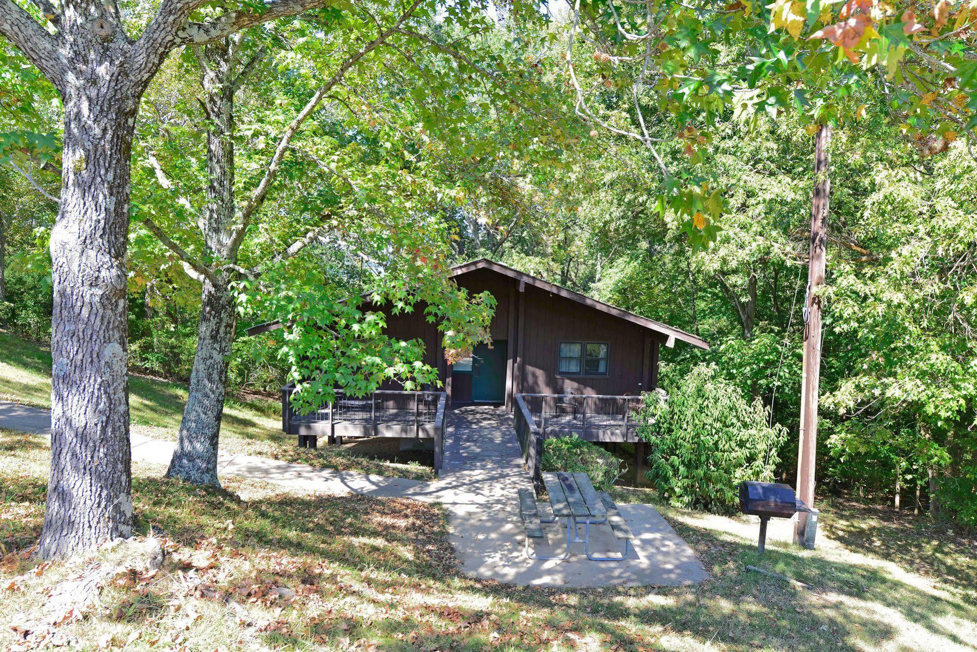 Lake Barkley State Resort Canton Екстер'єр фото